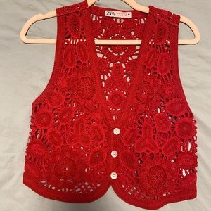 Zara knit top perfect for a daily top or beach cover up